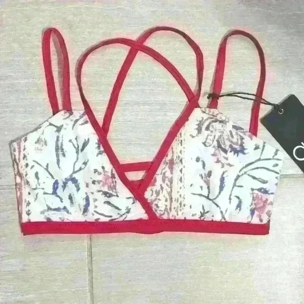 💥 Host Pick 💥 CHASER | Red/White/Blue Crossover Floral Bikini Top  Size